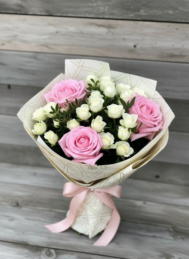 Букет цветов из: Розы в Нововоронеже