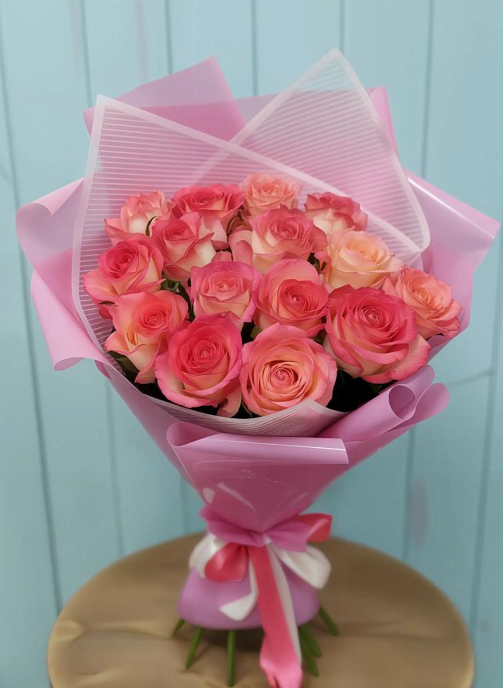 Букет 15 Розовых роз Равель в Нововоронеже