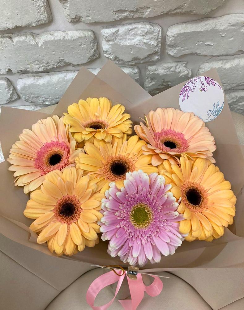Букет цветов из: Герберы в Нововоронеже