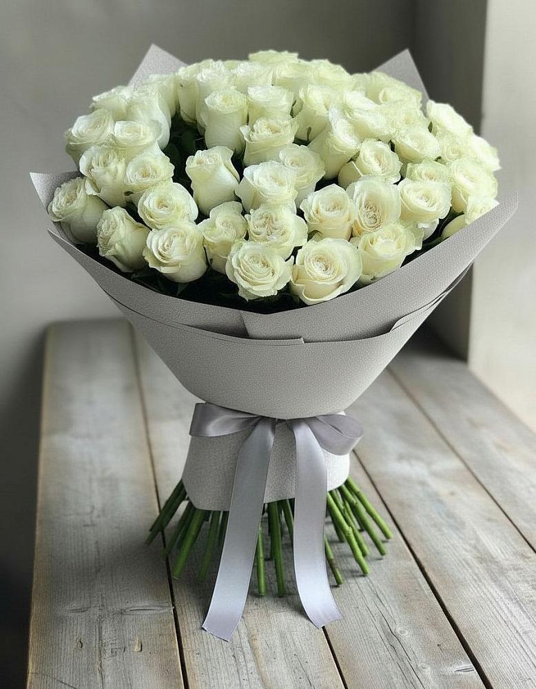 Букет 35 Белых роз в Нововоронеже