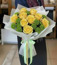 Букет цветов из:  Хризантемы и Розы в Нововоронеже