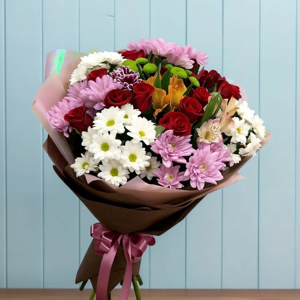 Букет цветов из: Розы, Хризантемы и Альстромерии в Нововоронеже