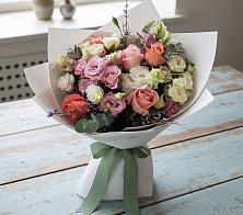 Букет цветов из:  Розы, Лизиантусы и Гвоздики #REPLACE_PRED# Нововоронеже