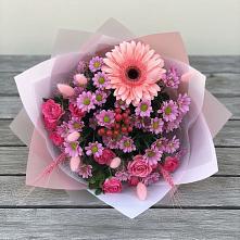 Букет цветов из:  Розы, Герберы и Хризантемы в Нововоронеже